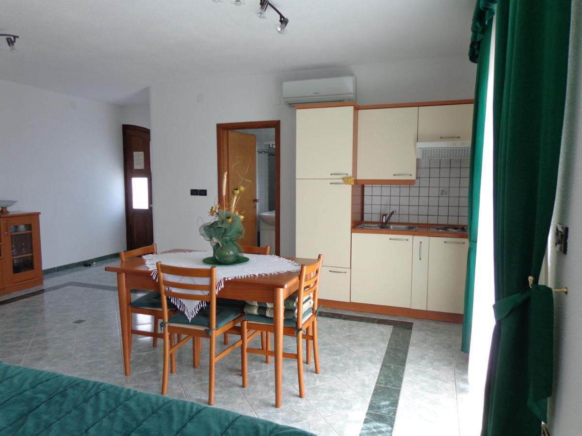 Apartmens Alenka Ровинь Номер фото