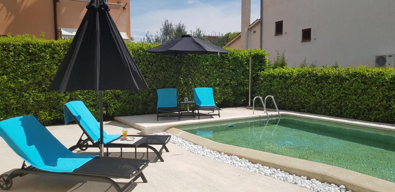 Apartmens Alenka Ровинь Экстерьер фото