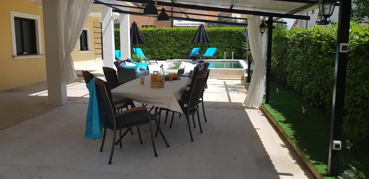 Apartmens Alenka Ровинь Экстерьер фото
