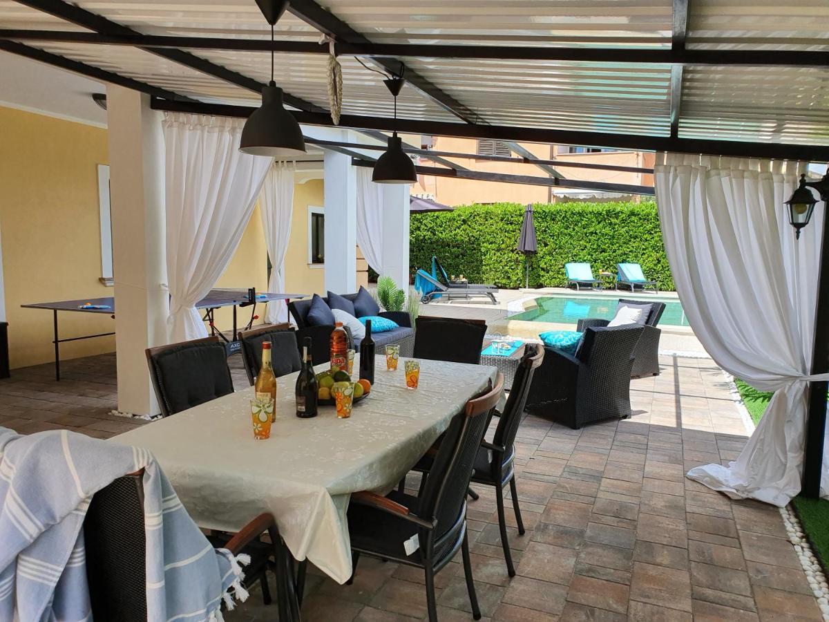 Apartmens Alenka Ровинь Экстерьер фото