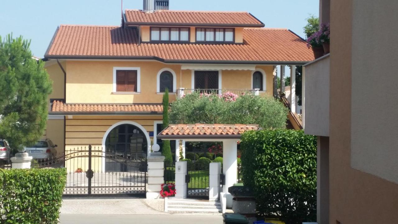 Apartmens Alenka Ровинь Экстерьер фото